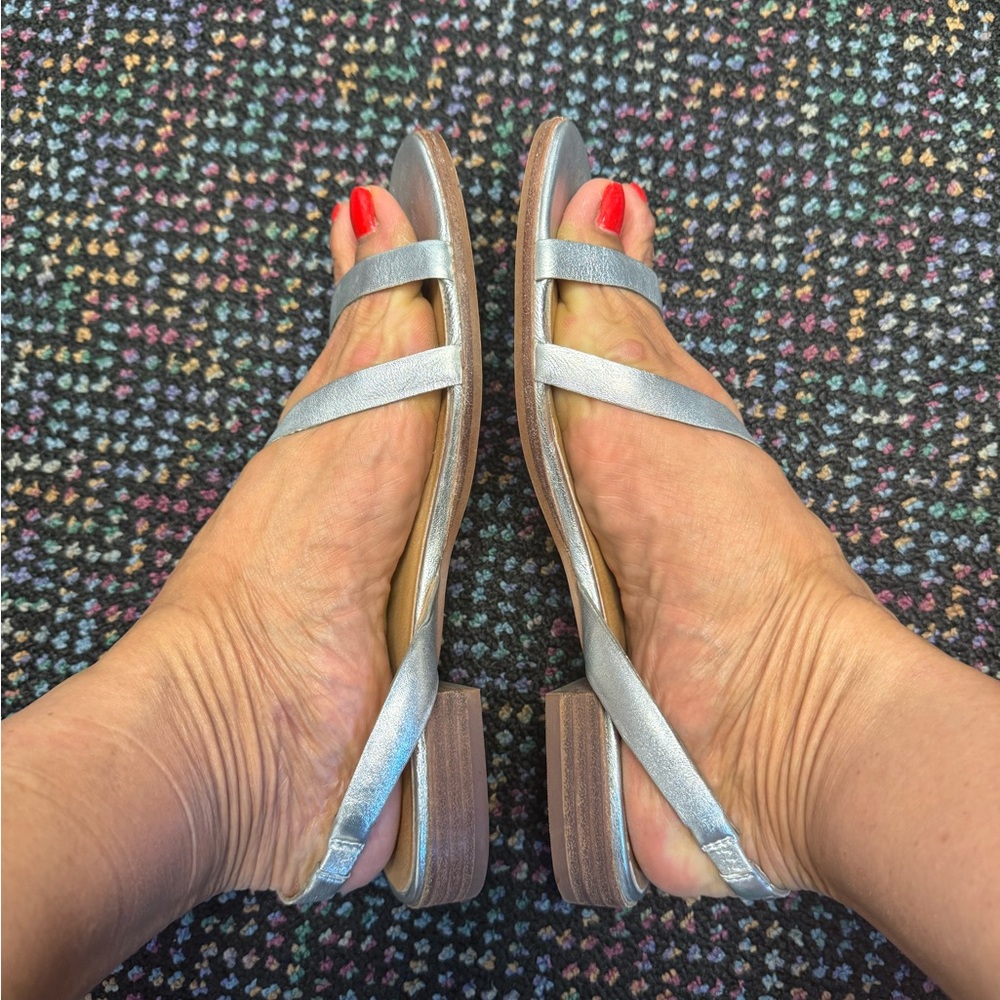 Madewell The Heidi Slingback Sandals in Metallic Silver Sz 9 - Picture 3 of 14